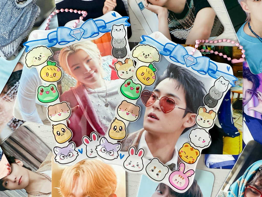 SEVENTEEN さっちゃん Seventeen SVT Miniteen Photo Card Holder – Beyond The Shirt